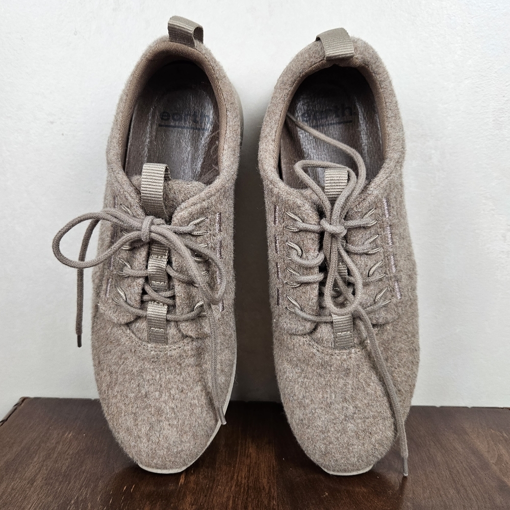 Earth Scenic Quartz Taupe Sneakers - Picture 2 of 10